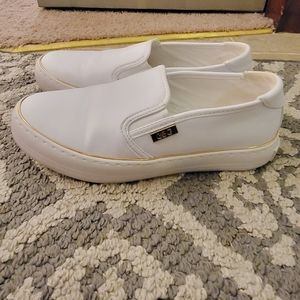 GUESS slip on shoes